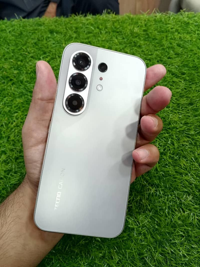 Tecno CAMON 50 1