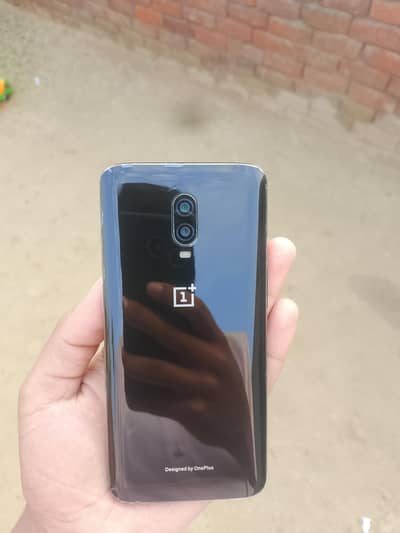 One Plus 6T - 8/128 Dual sim Pta Exchange possible