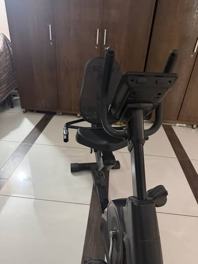 Gym cycle/Exercise bike