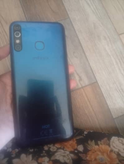 Infinix Hot 8