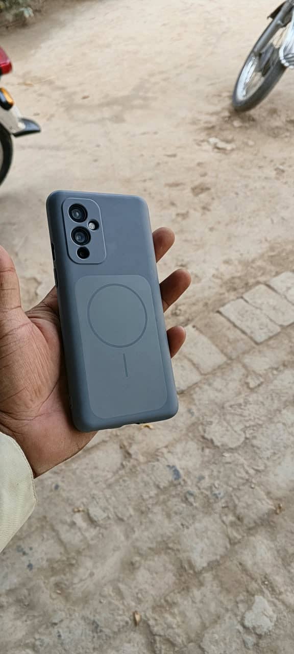 One Plus 9 5