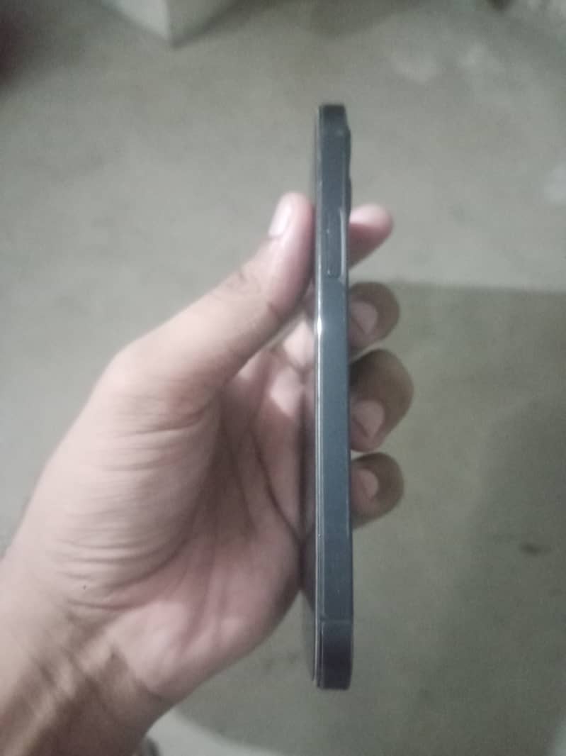 Apple iPhone 12 Pro 1