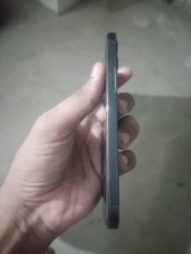 Apple iPhone 12 Pro 2