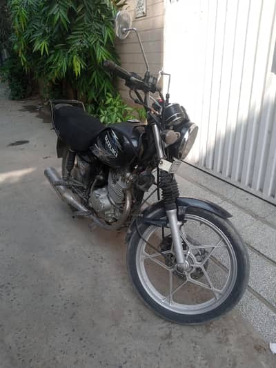 SUZUKI GS 150 SE