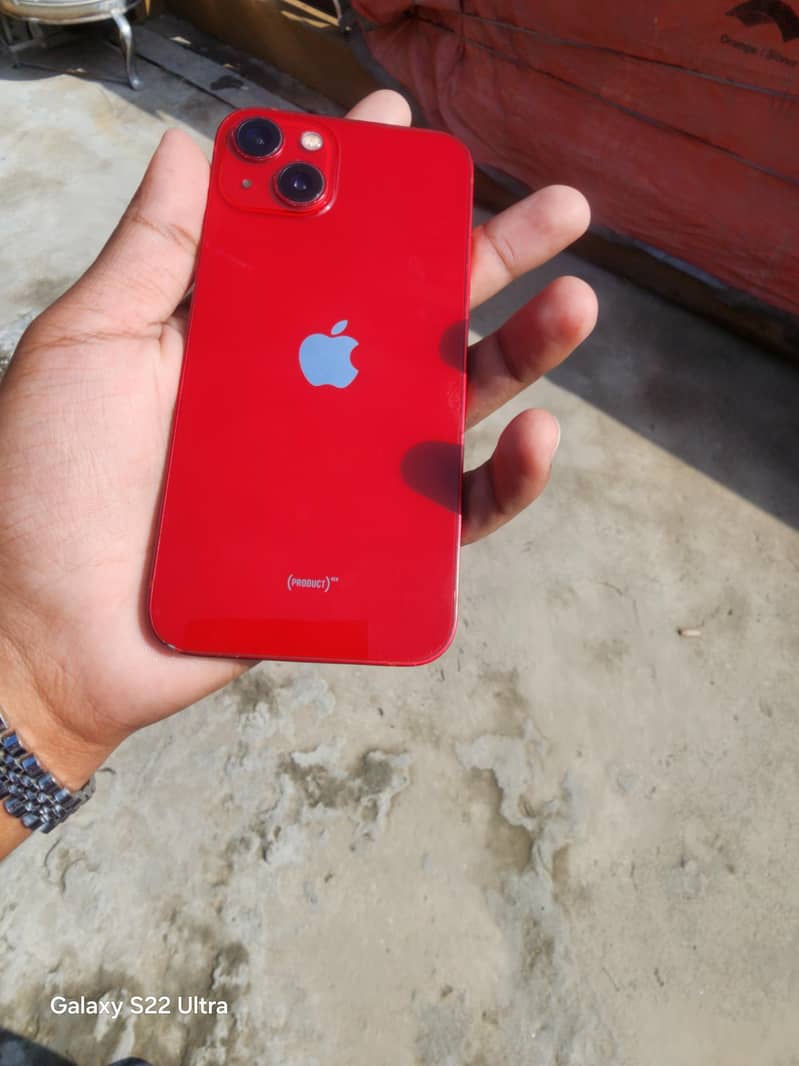 Apple iPhone 13 8