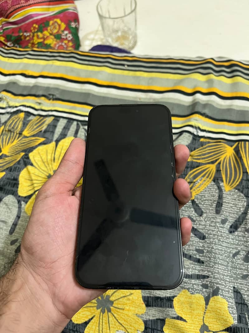 Apple iPhone 14 Pro Max 4