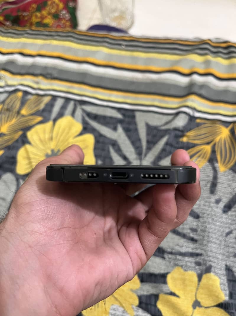 Apple iPhone 14 Pro Max 5