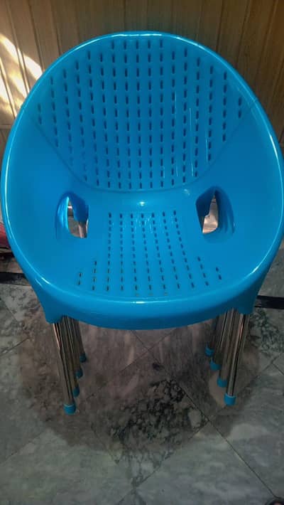 blue plastic chair with steel leg/bucket chair for home