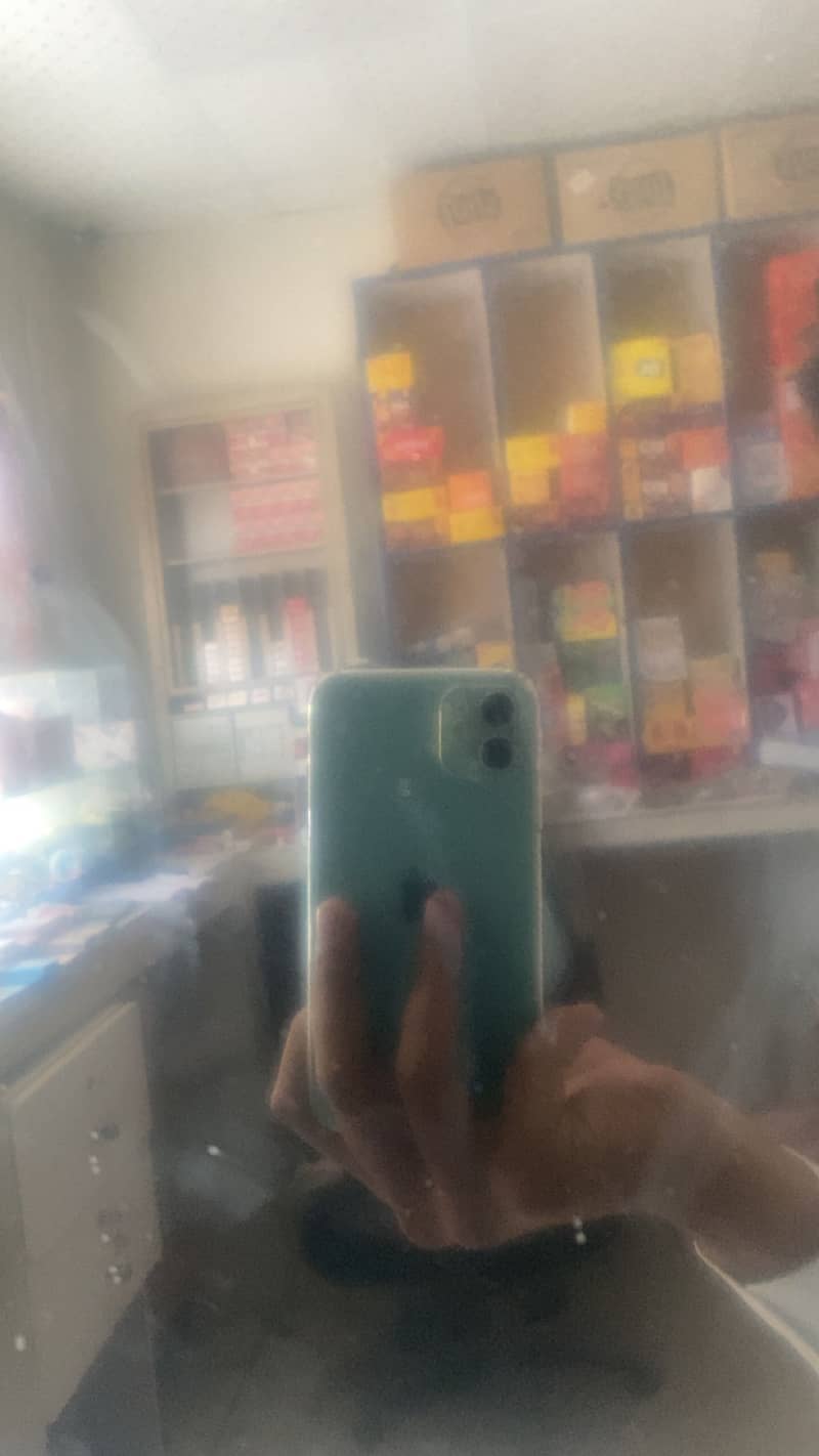 Apple iPhone 11 0