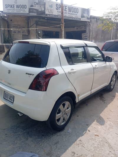 Suzuki Swift 2011