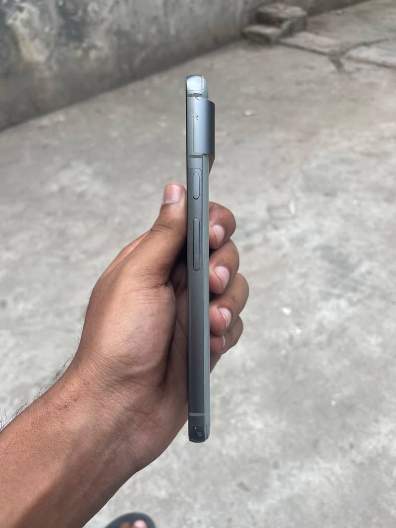 Google Pixel 8 1