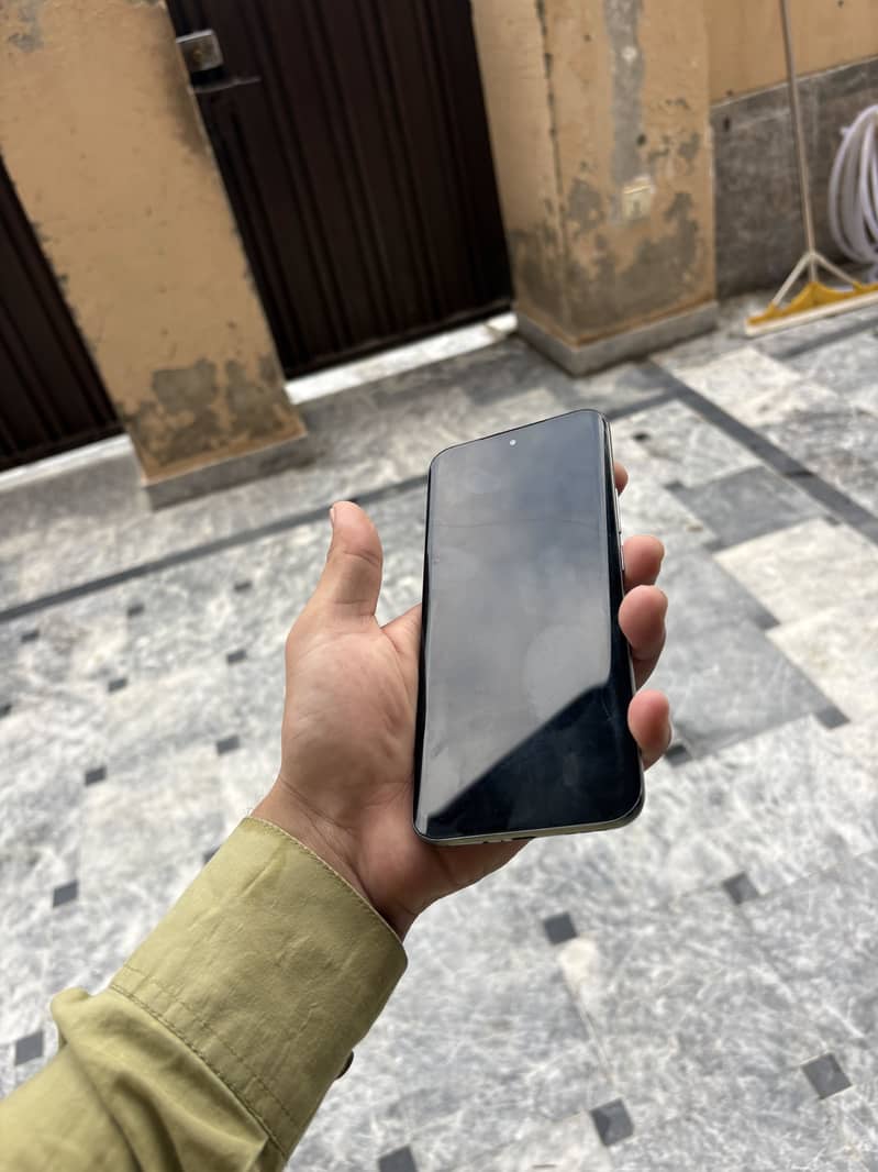 Techno Spark 40 Pro Plus 4