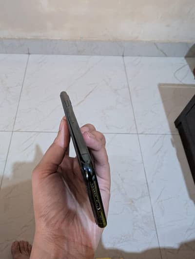 iPhone 11 Pro, Good condition, scrathless phone