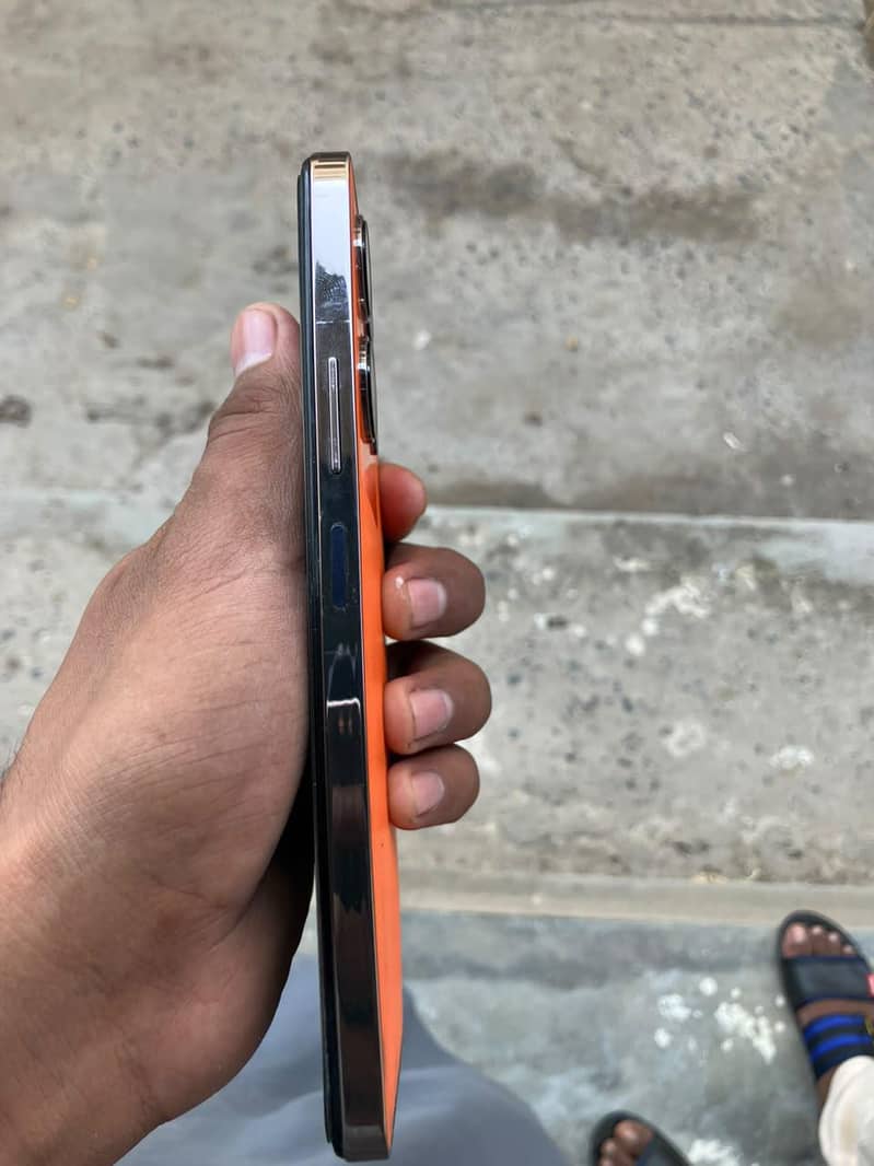 Infinix Note 30 4