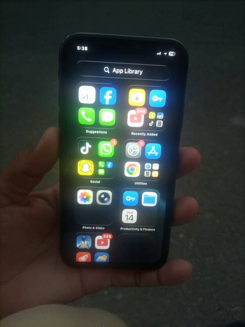 iPhone 11 9