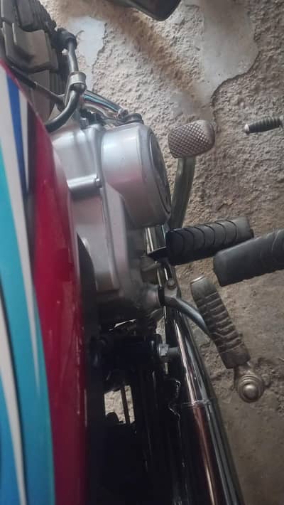 Honda CD 70 2024 Model - 2026 ka number laga hein, Red Cokour