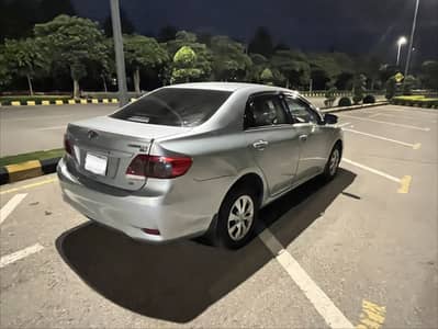 Toyota Corolla Altis 2013