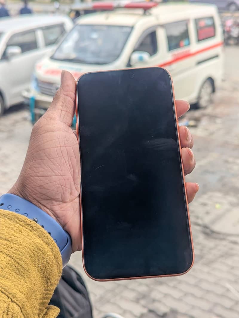 Apple iPhone 17 Pro Max 3