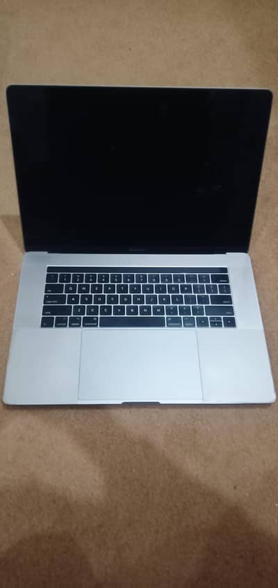 MacBook Pro 2017 16GB RAM 256GB SSD 2GB Graphics