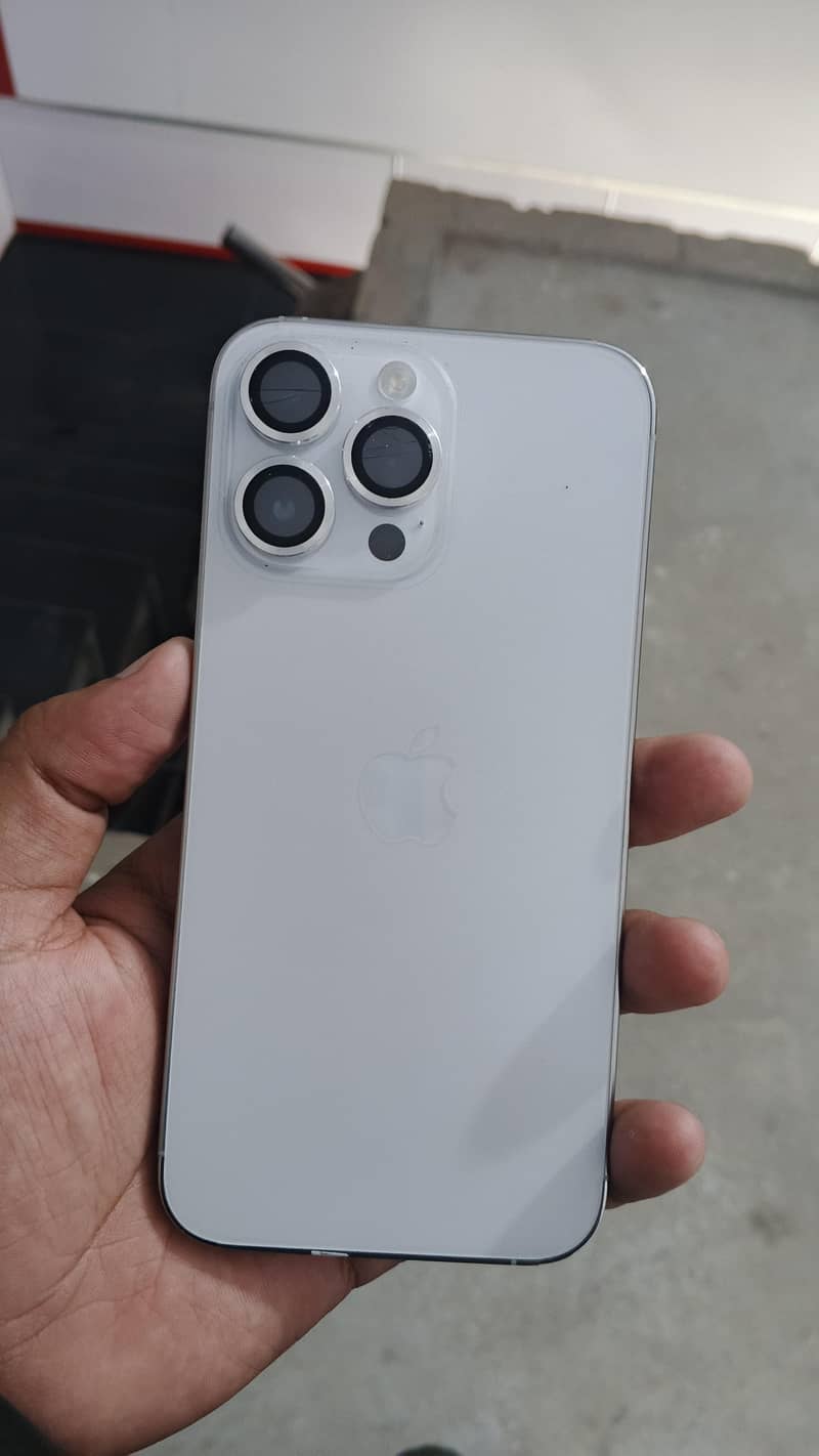 Apple iPhone 14 Pro Max 0