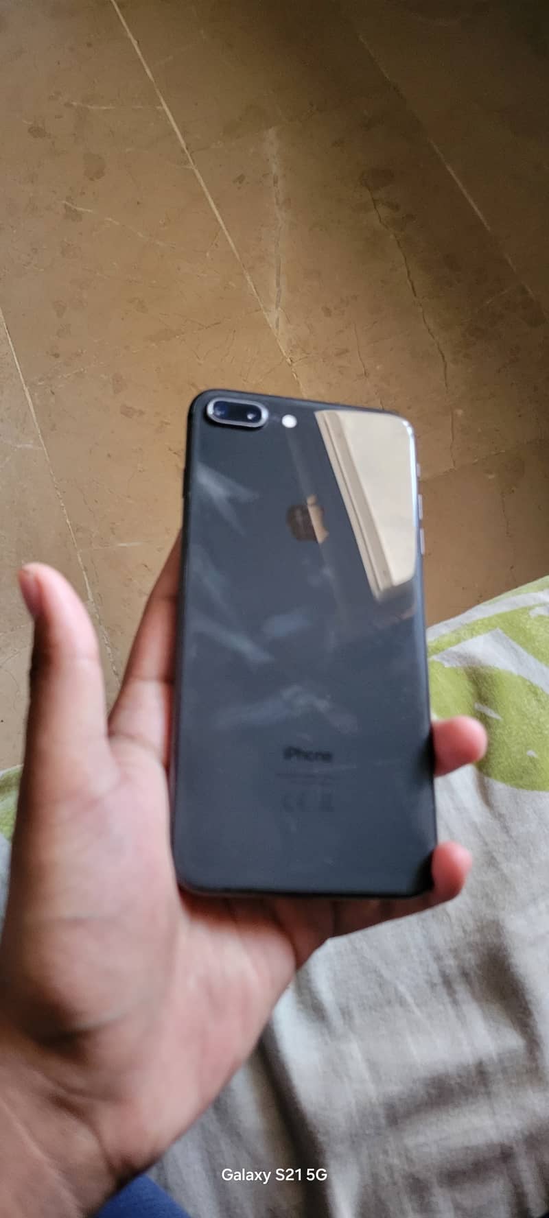 Apple iPhone 8 Plus 1