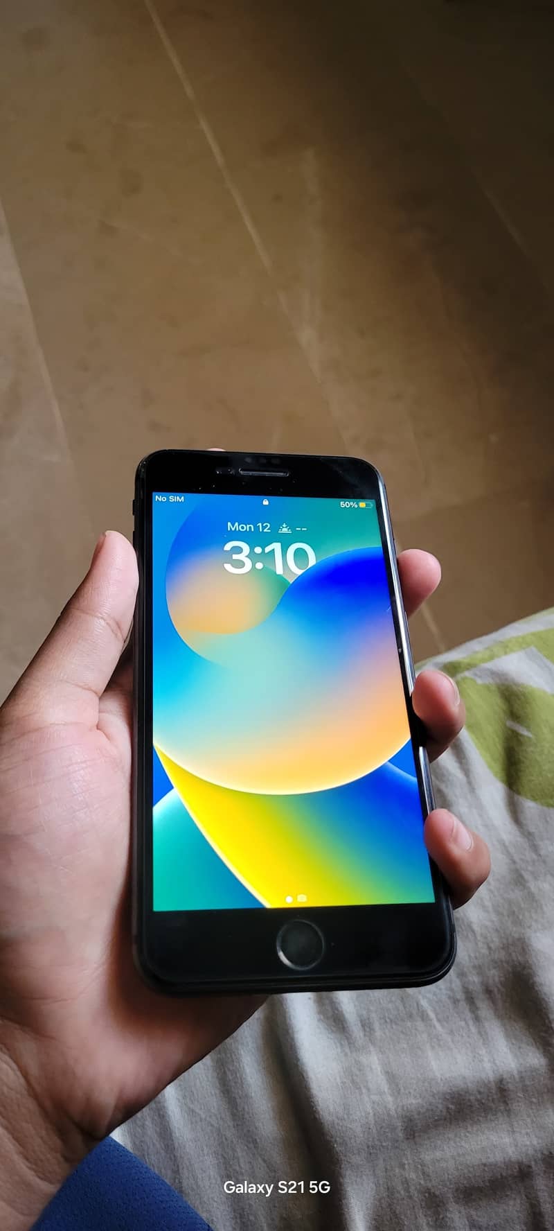 Apple iPhone 8 Plus 2