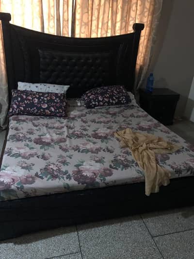bedset with dressing table and side tables