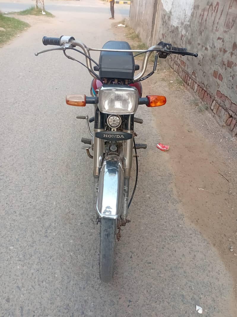 Dhoom 70cc 1