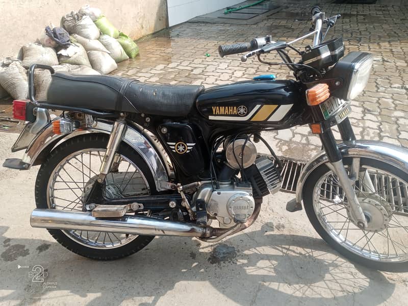 Yamaha 4