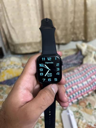 Series 11 watch with apple logo new 10/10