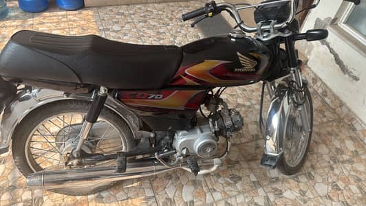 HONDA CD 70 BLACK 2026 MODEL — URGENT SALE