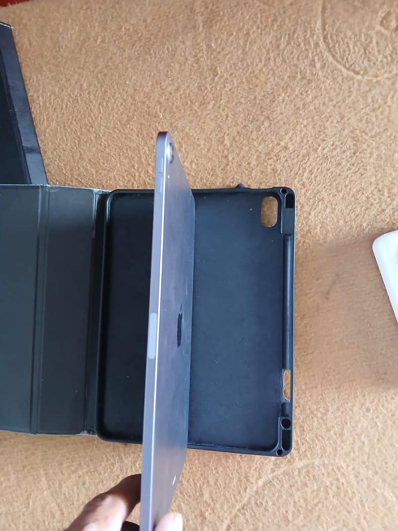 ipad Air ( 5th generation) 6