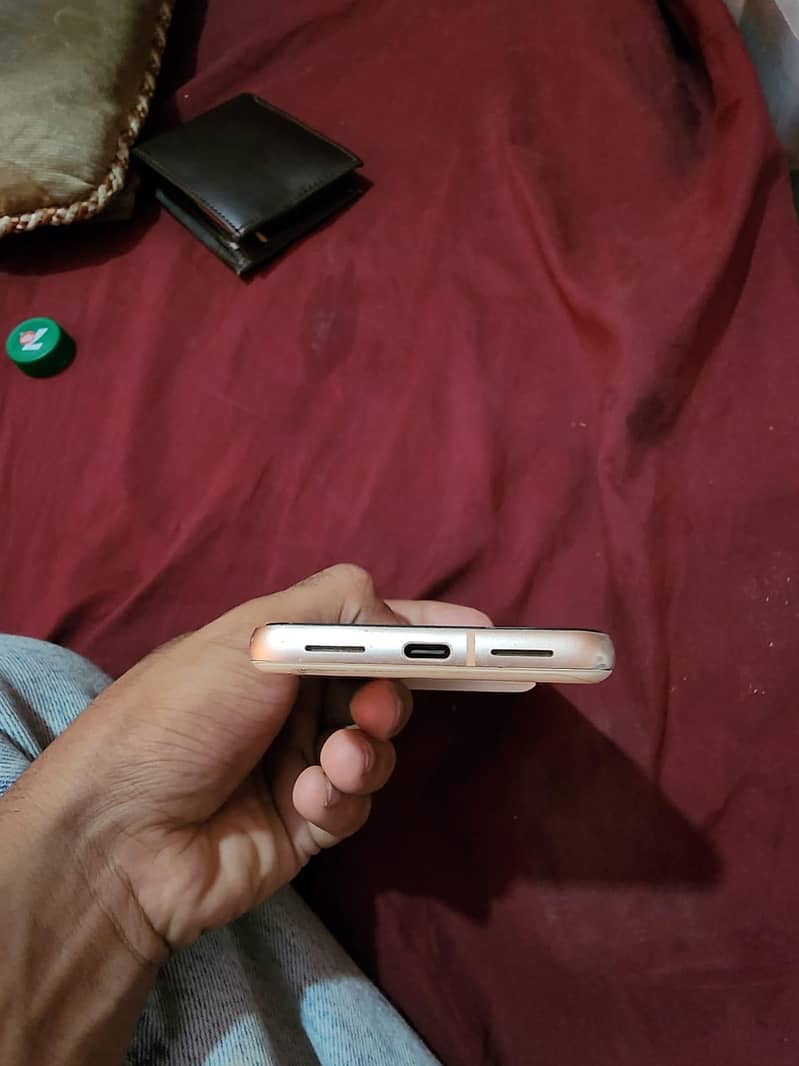 Google Pixel 8 1