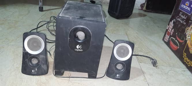 Logitech speaker used