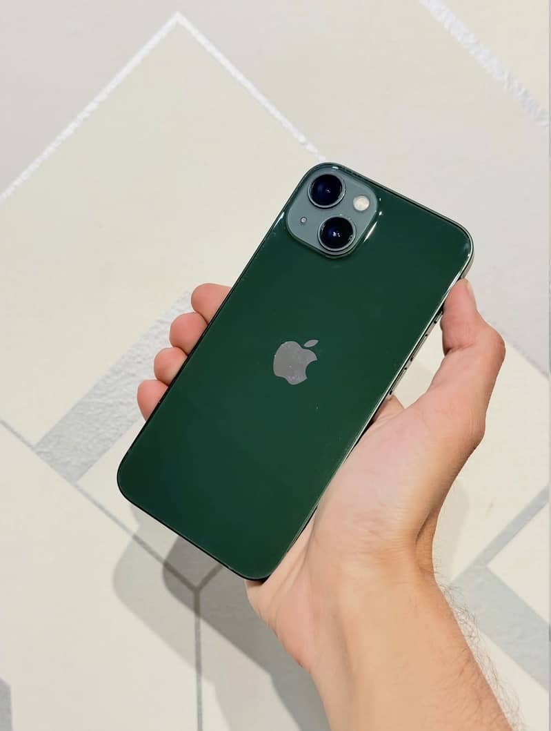 Apple iPhone 13 1