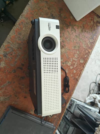 sanyo plc xu4000