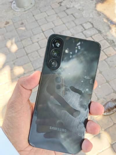 Samsung Mobile A 17