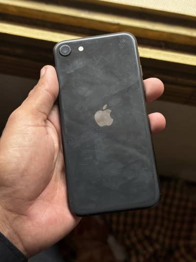 Apple iPhone SE 128 gb exchange possible