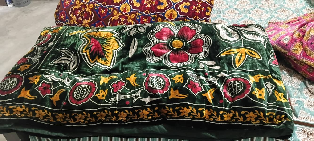 Quilt comforter 0
