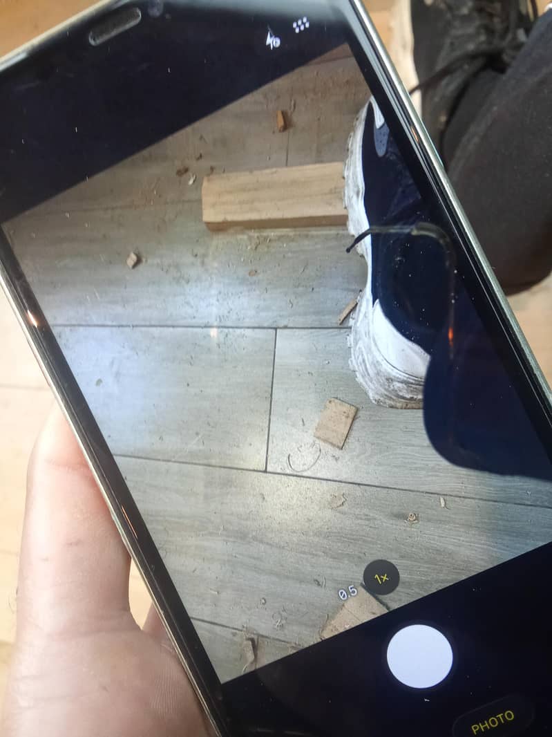 Apple iPhone 11 4