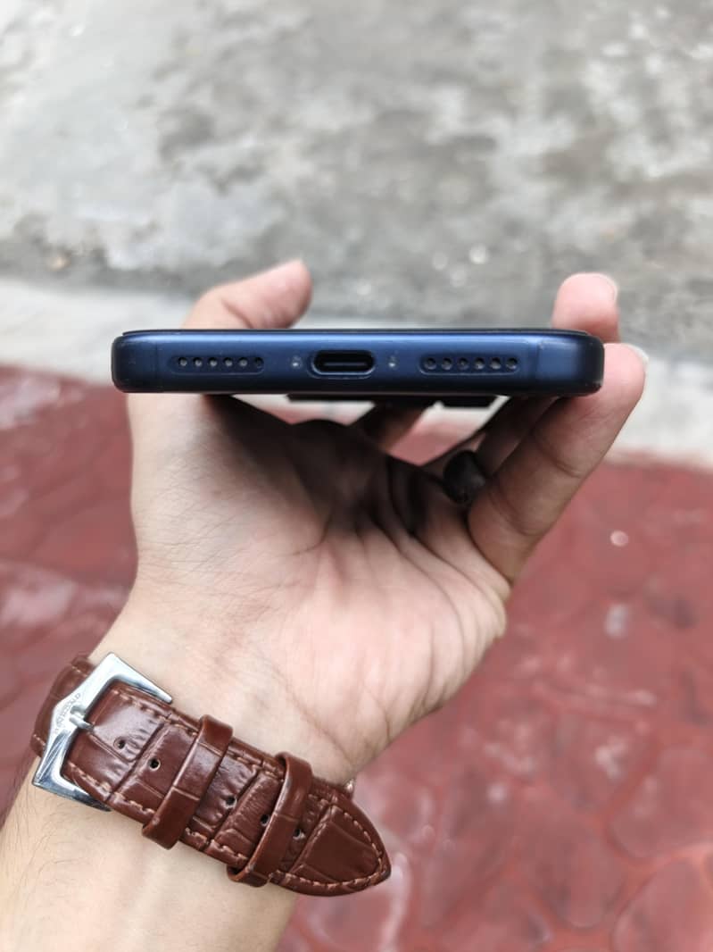 Apple iPhone 17 Pro Max 6