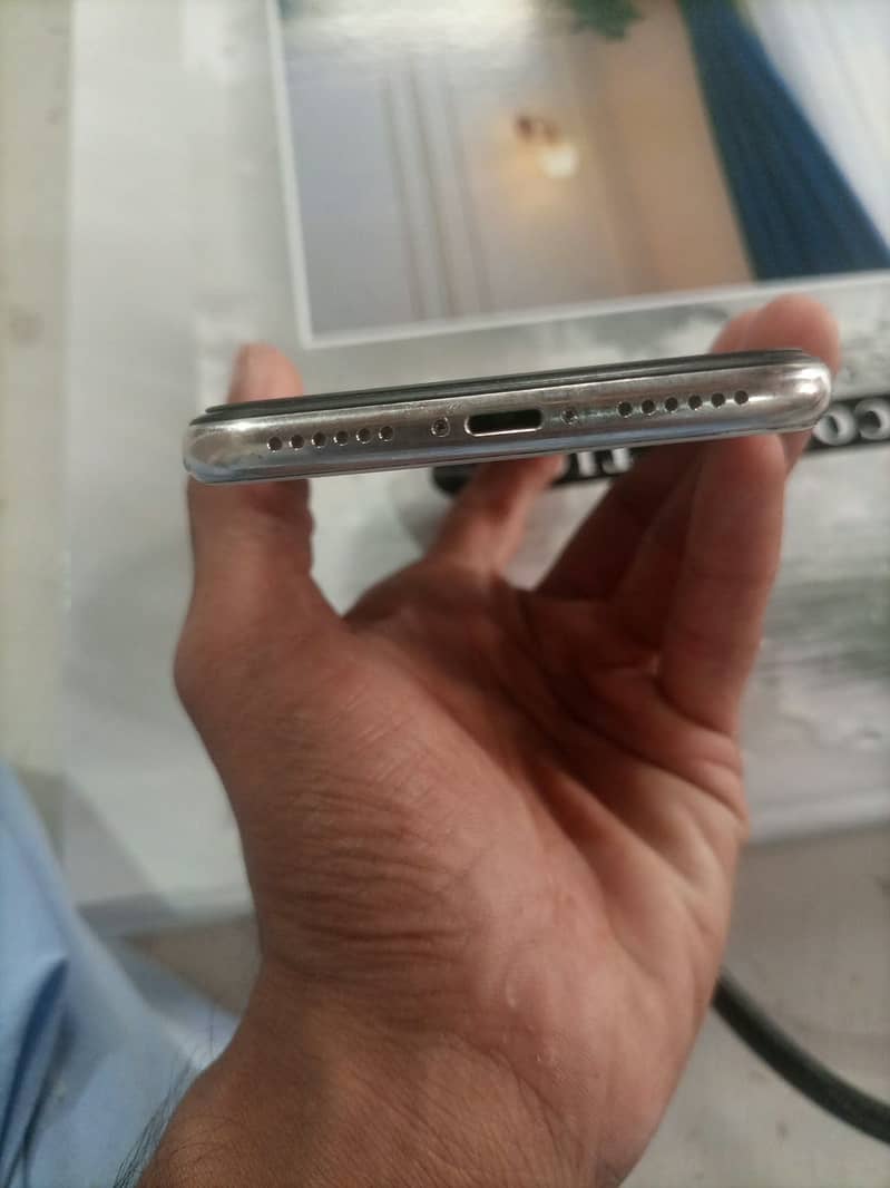 Apple iPhone X 2