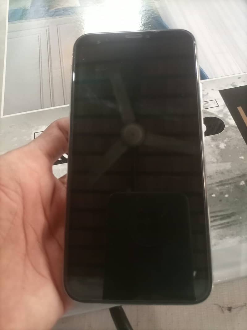 Apple iPhone X 5