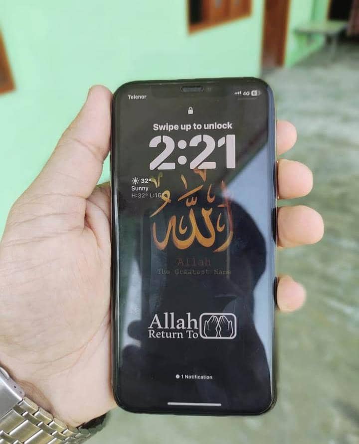 Apple iPhone 11 Pro 1