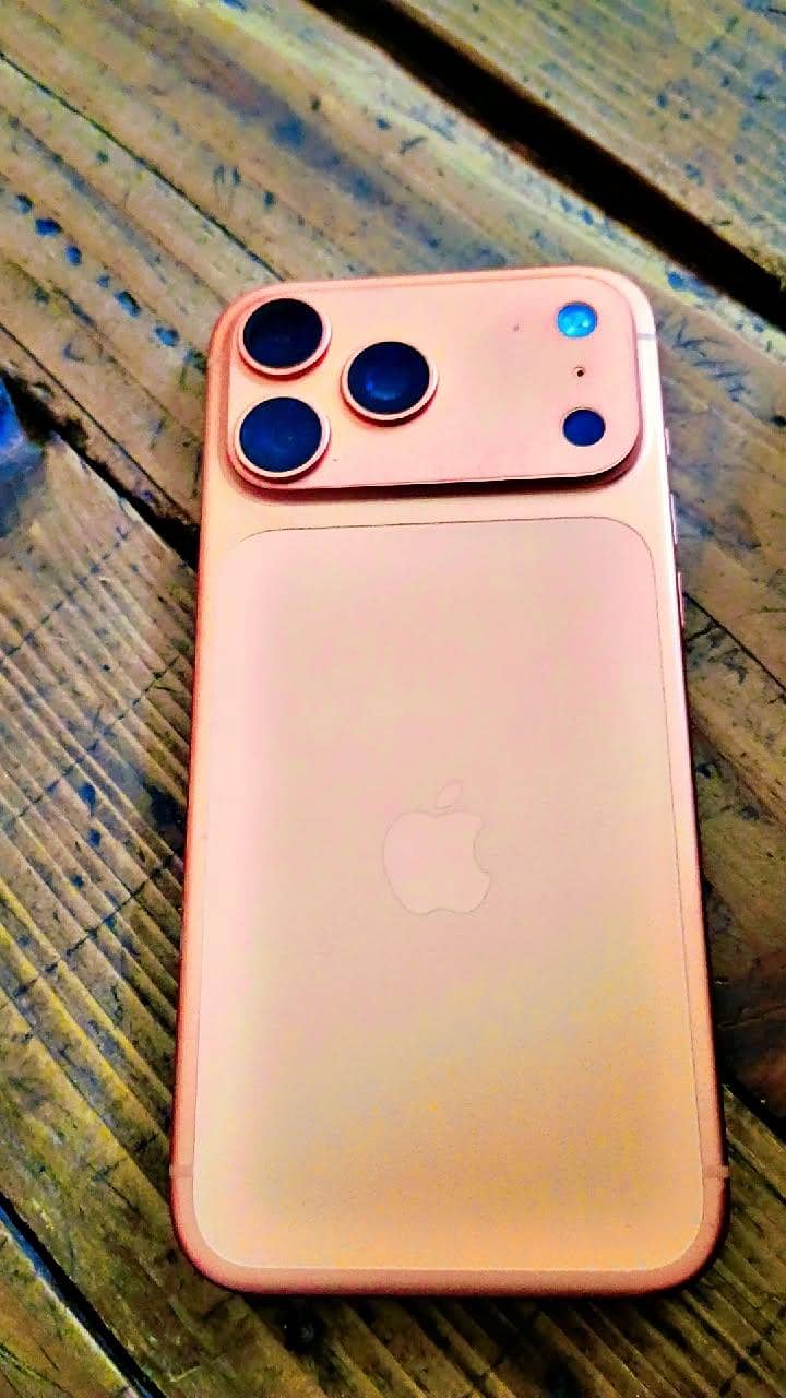 Apple iPhone 17 Pro Max 0
