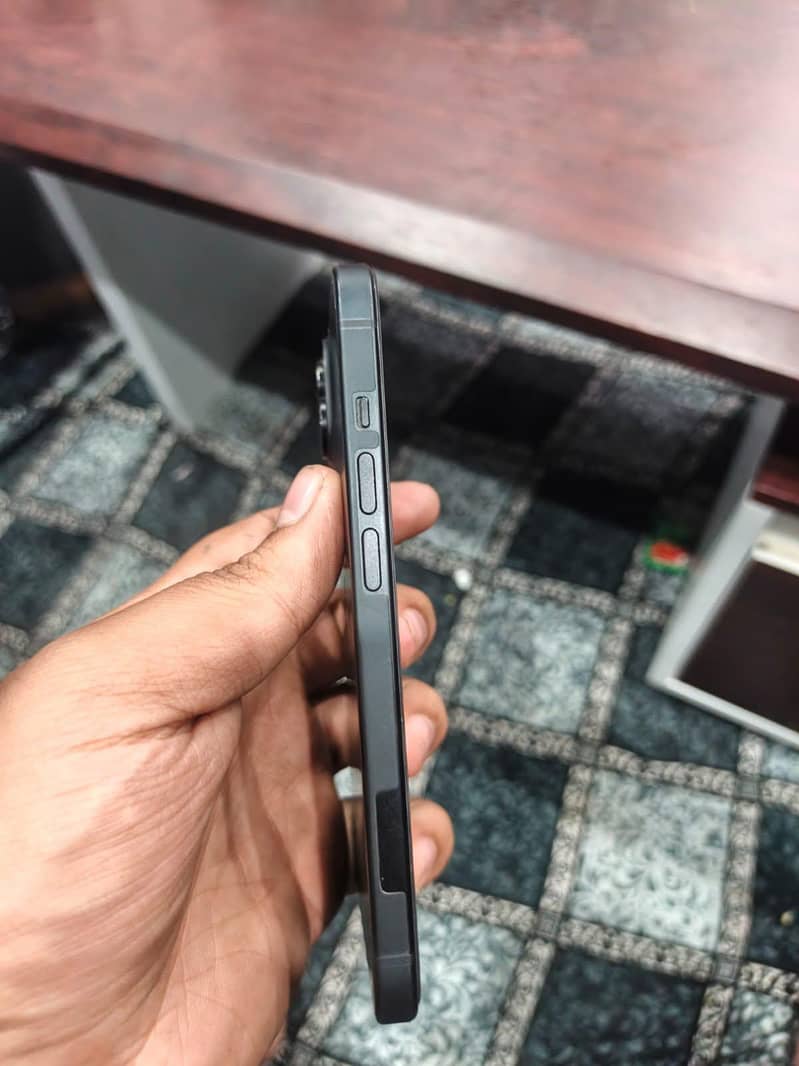 Apple iPhone 15 1