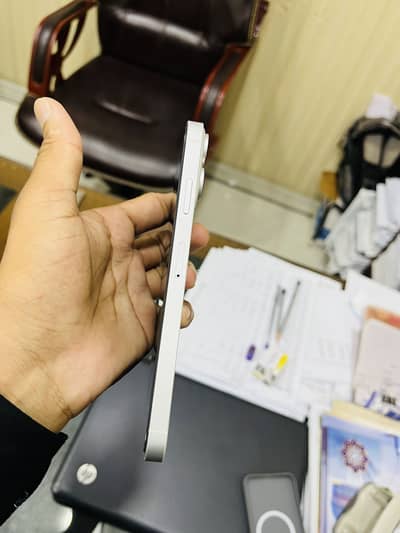 Apple iPhone XS Max 17 Pro Max converted PTA