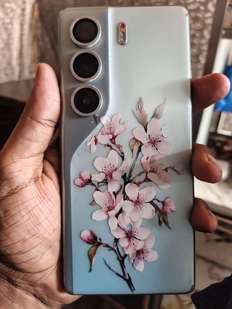 Tecno CAMON 40 2