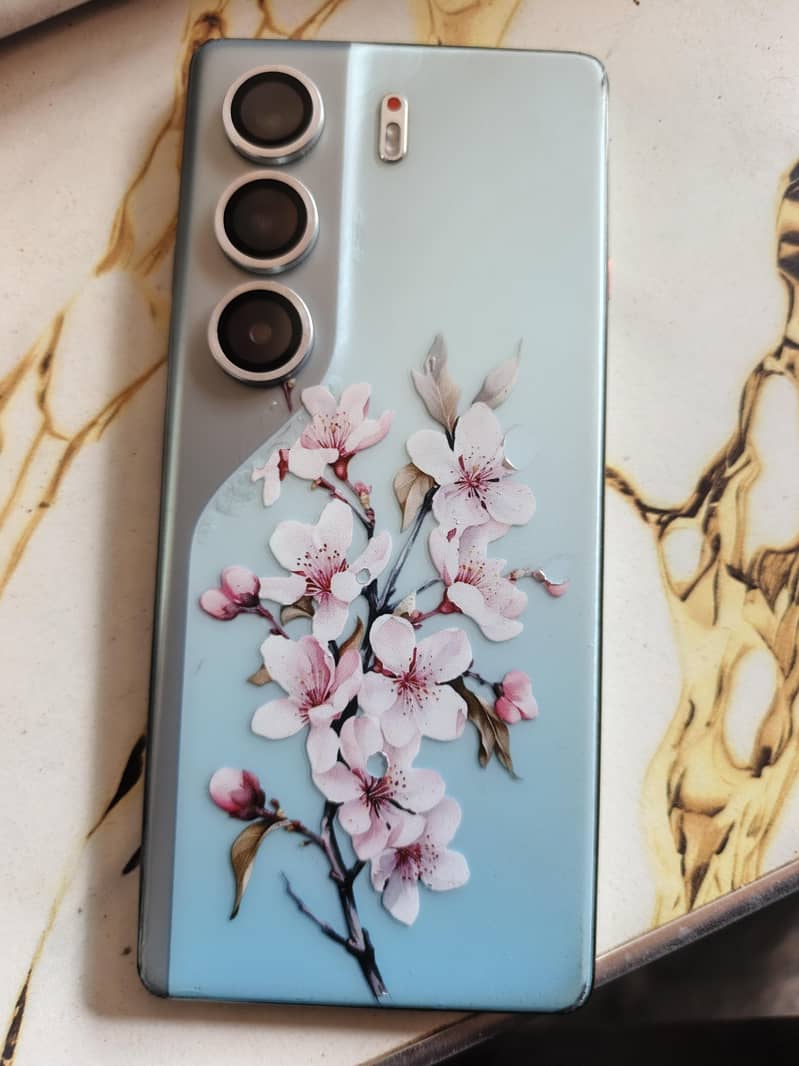 Tecno CAMON 40 4