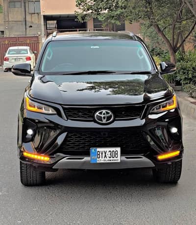 Toyota Fortuner Sigma 2018 Model
